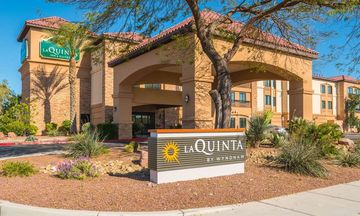 La Quinta Inn & Suites LAS South