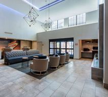 La Quinta Inn & Suites LAS South Lobby