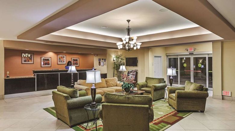 <b>La Quinta Inn & Suites Port Arthur Lobby</b>. Images powered by <a href="https://iceportal.shijigroup.com/" title="IcePortal" target="_blank">IcePortal</a>.