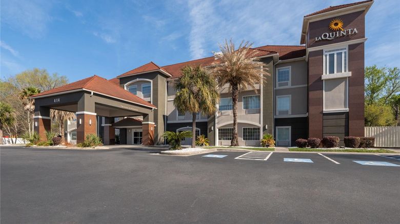 <b>La Quinta Inn & Suites Pooler Exterior</b>. Images powered by <a href="https://iceportal.shijigroup.com/" title="IcePortal" target="_blank">IcePortal</a>.