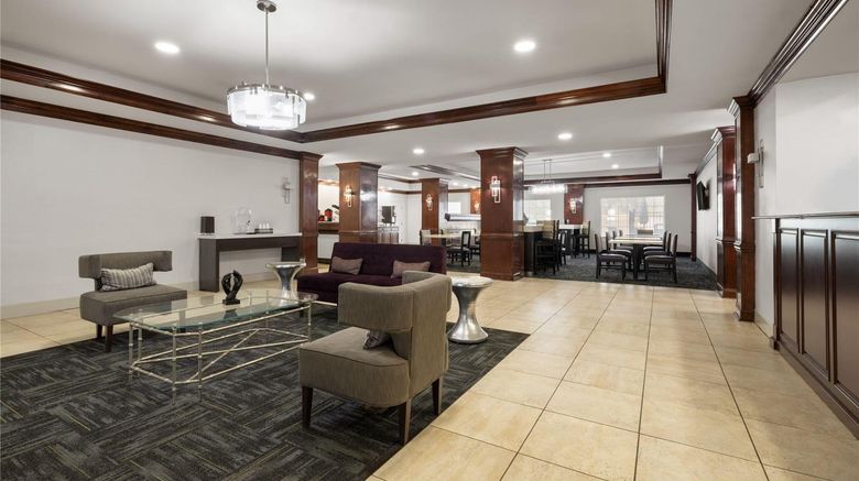 <b>La Quinta Inn & Suites Pooler Lobby</b>. Images powered by <a href="https://iceportal.shijigroup.com/" title="IcePortal" target="_blank">IcePortal</a>.