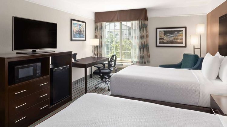 La Quinta Inn & Suites Bakersfield North Room