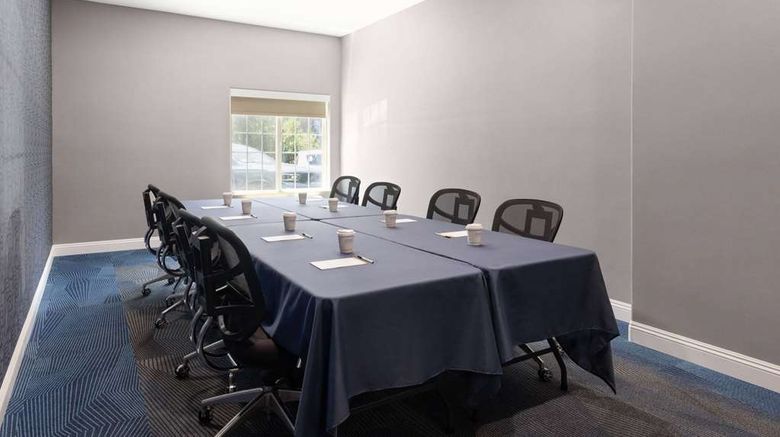 <b>La Quinta Inn & Suites Bakersfield North Meeting</b>. Images powered by <a href="https://iceportal.shijigroup.com/" title="IcePortal" target="_blank">IcePortal</a>.