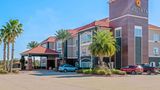 <b>La Quinta Inn & Suites Winnie Exterior</b>. Images powered by <a href="https://iceportal.shijigroup.com/" title="IcePortal" target="_blank">IcePortal</a>.