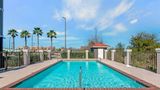 <b>La Quinta Inn & Suites Winnie Pool</b>. Images powered by <a href="https://iceportal.shijigroup.com/" title="IcePortal" target="_blank">IcePortal</a>.