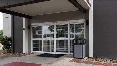 La Quinta Inn & Suites Pearland