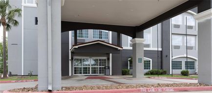 La Quinta Inn & Suites Pearland Exterior