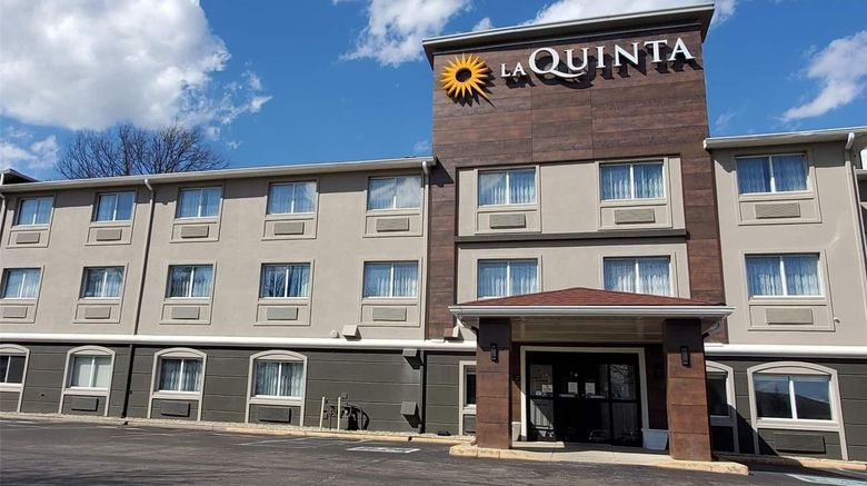 <b>La Quinta Inn Indianapolis N at Pyramids Exterior</b>. Images powered by <a href="https://iceportal.shijigroup.com/" title="IcePortal" target="_blank">IcePortal</a>.