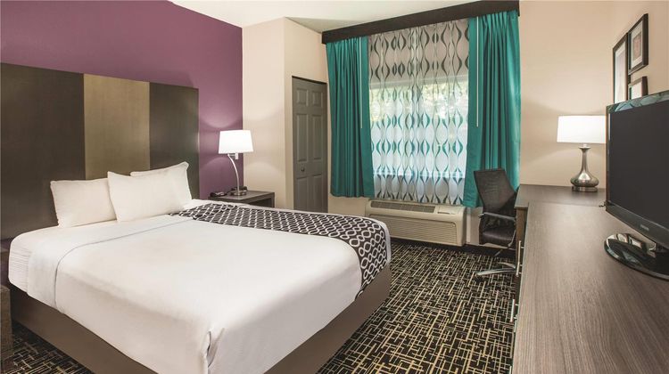 La Quinta Inn Indianapolis N at Pyramids Room