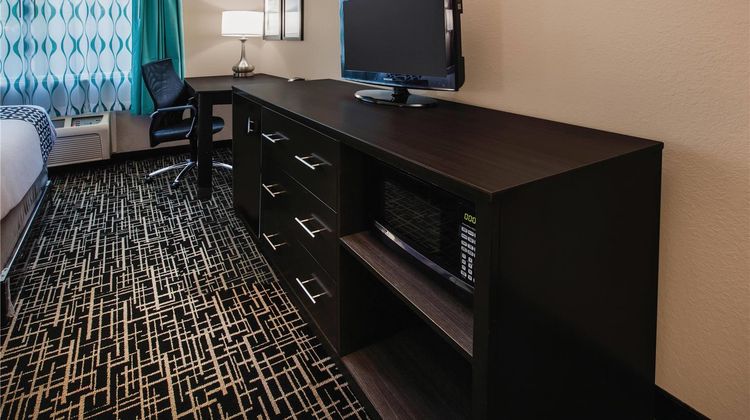 La Quinta Inn Indianapolis N at Pyramids Room