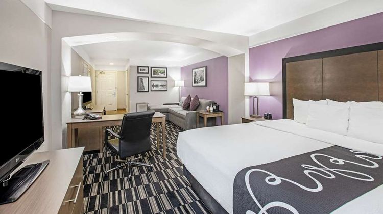 La Quinta Inn & Suites Modesto Salida Suite