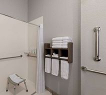 La Quinta Inn & Suites Rapid City Room