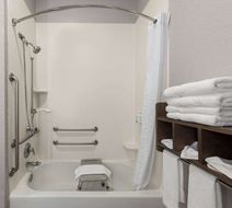 La Quinta Inn & Suites Rapid City Room
