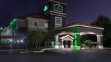 <b>La Quinta Inn & Suites Mobile - Daphne Exterior</b>. Images powered by <a href="https://iceportal.shijigroup.com/" title="IcePortal" target="_blank">IcePortal</a>.