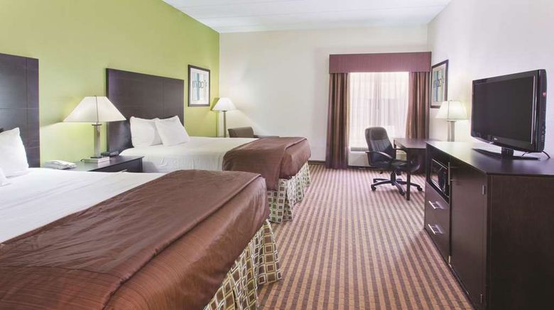 <b>La Quinta Inn Grove City Room</b>. Images powered by <a href="https://iceportal.shijigroup.com/" title="IcePortal" target="_blank">IcePortal</a>.