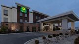 La Quinta Inn Grove City Exterior