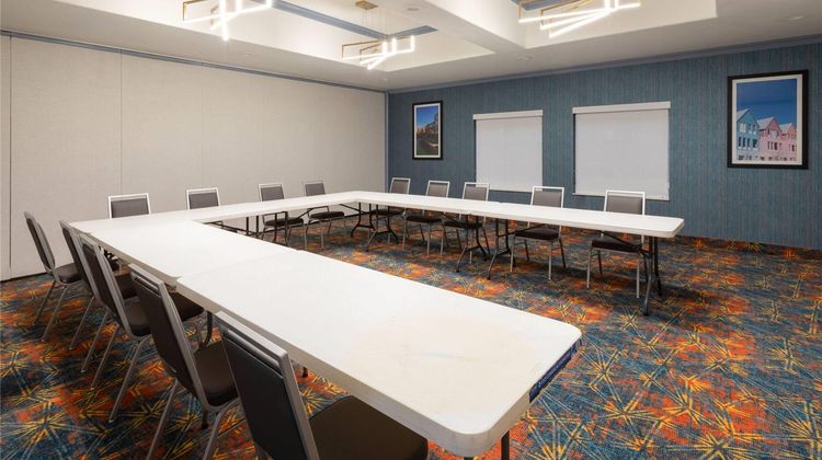 La Quinta Inn & Suites- Moore Meeting