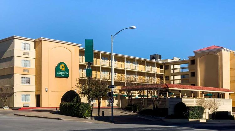 La Quinta Inn Austin Capitol / Downtown Exterior