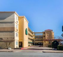 La Quinta Inn Austin Capitol / Downtown Exterior