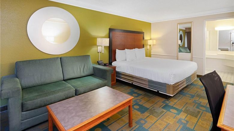 <b>Travelodge by Wyndham Phoenix North Suite</b>. Images powered by <a href="https://iceportal.shijigroup.com/" title="IcePortal" target="_blank">IcePortal</a>.
