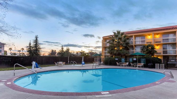 La Quinta Inn & Suites Redding Pool