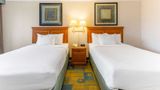 <b>La Quinta Inn & Suites Redding Room</b>. Images powered by <a href="https://iceportal.shijigroup.com/" title="IcePortal" target="_blank">IcePortal</a>.