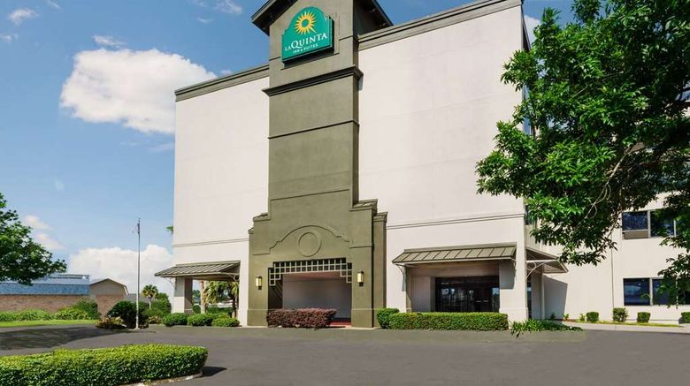 <b>La Quinta Inn New Orleans Airport Exterior</b>. Images powered by <a href="https://iceportal.shijigroup.com/" title="IcePortal" target="_blank">IcePortal</a>.