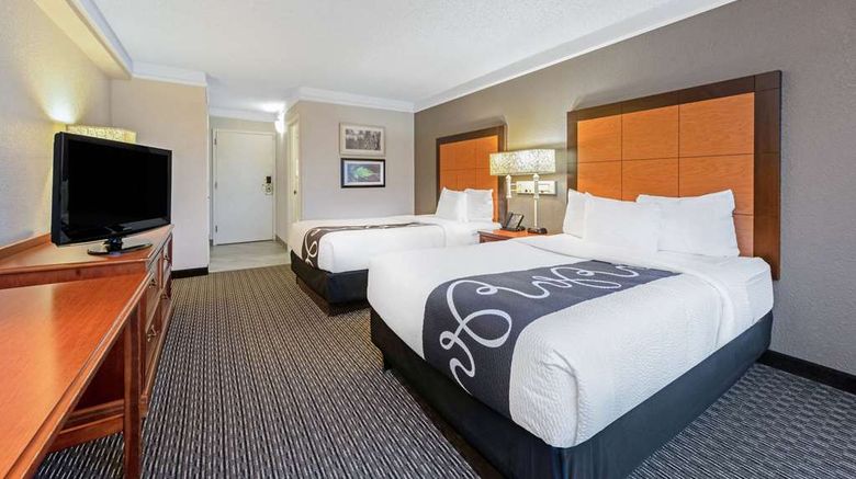 <b>La Quinta Inn New Orleans Airport Room</b>. Images powered by <a href="https://iceportal.shijigroup.com/" title="IcePortal" target="_blank">IcePortal</a>.