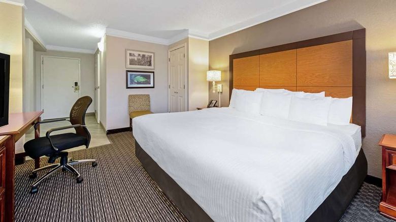 <b>La Quinta Inn New Orleans Airport Suite</b>. Images powered by <a href="https://iceportal.shijigroup.com/" title="IcePortal" target="_blank">IcePortal</a>.