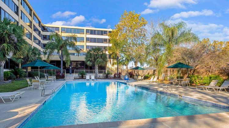 La Quinta Inn New Orleans Airport Pool