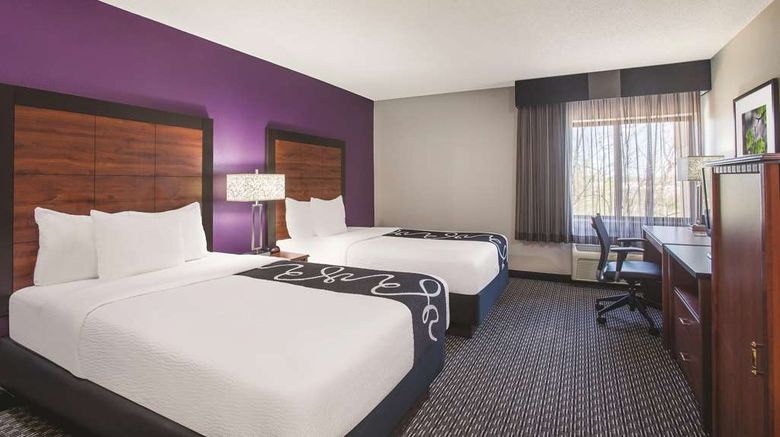<b>Howard Johnson by Wyndham Sacramento Downtown Suite</b>. Images powered by <a href="https://iceportal.shijigroup.com/" title="IcePortal" target="_blank">IcePortal</a>.