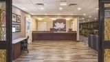 Howard Johnson by Wyndham Sacramento Downtown Lobby