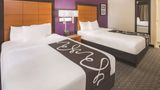 Howard Johnson by Wyndham Sacramento Downtown Room