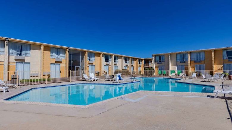 <b>Days Inn by Wyndham Del Rio Pool</b>. Images powered by <a href="https://iceportal.shijigroup.com/" title="IcePortal" target="_blank">IcePortal</a>.