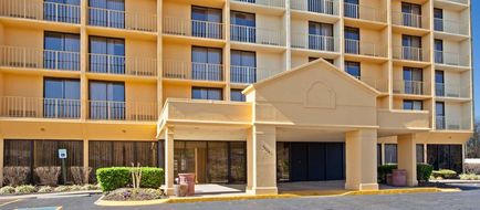 La Quinta Inn & Suites Nashville Arpt Exterior