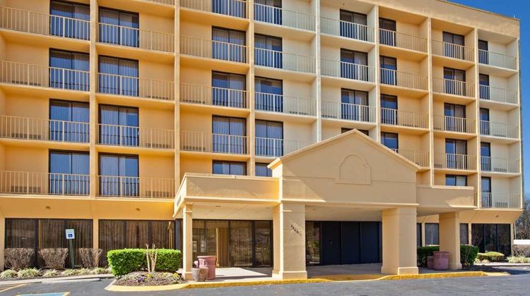 La Quinta Inn & Suites Nashville Arpt Exterior