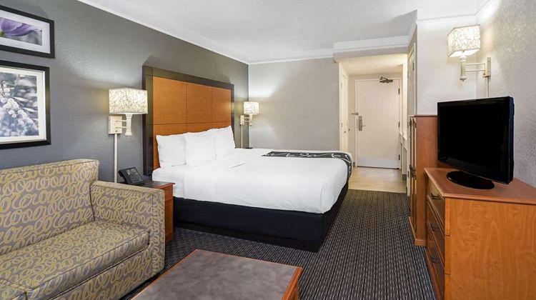 La Quinta Inn & Suites Buena Park Suite