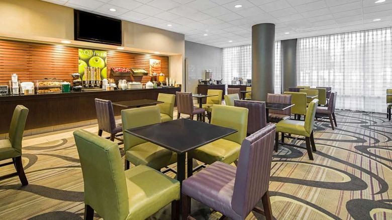 <b>La Quinta Inn & Suites Buena Park Restaurant</b>. Images powered by <a href="https://iceportal.shijigroup.com/" title="IcePortal" target="_blank">IcePortal</a>.