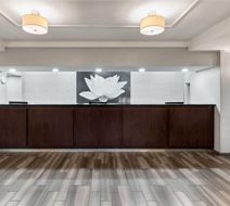 La Quinta Inn-Suites San Antonio Airport Lobby
