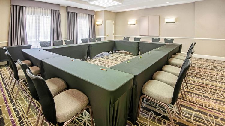 La Quinta Inn-Suites San Antonio Airport Meeting