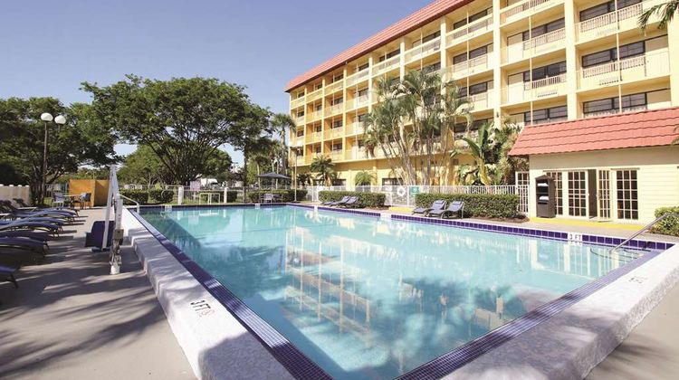 La Quinta Inn & Suites Coral Springs Pool