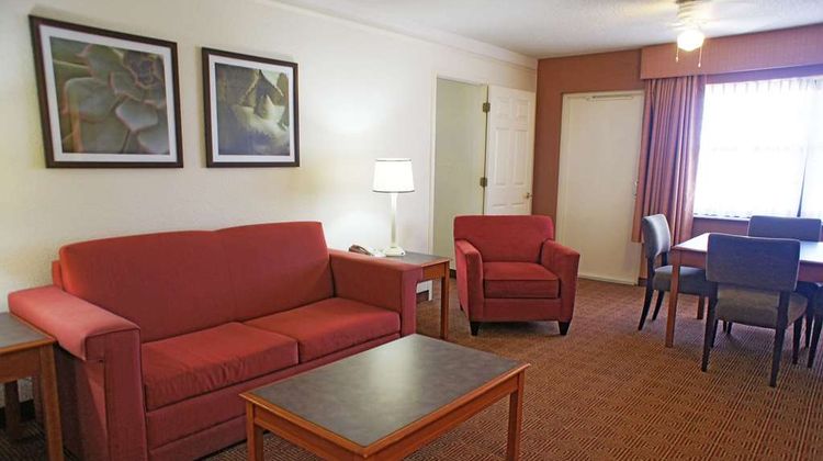 La Quinta Inn & Suites Coral Springs Suite