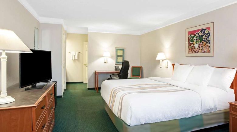 <b>Baymont Inn Fort Stockton Room</b>. Images powered by <a href="https://iceportal.shijigroup.com/" title="IcePortal" target="_blank">IcePortal</a>.