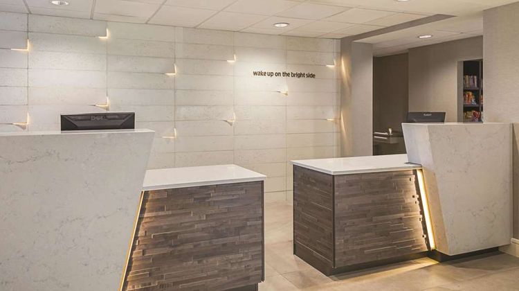La Quinta Inn-Suites Austin Mopac North Lobby
