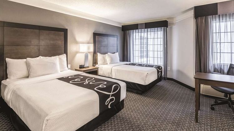 La Quinta Inn-Suites Austin Mopac North Room