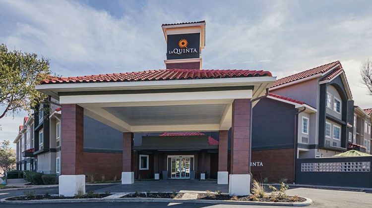 La Quinta Inn-Suites Austin Mopac North Exterior