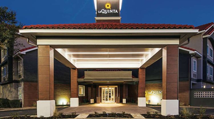 La Quinta Inn-Suites Austin Mopac North Exterior
