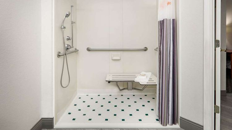 La Quinta Inn & Suites Dallas Addison Room