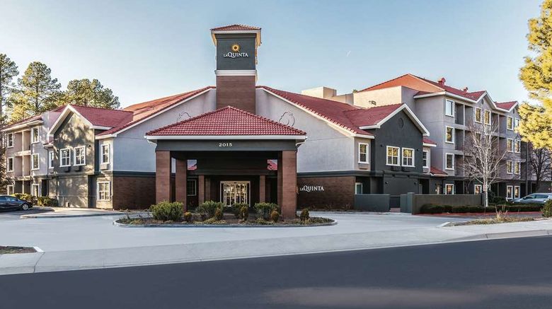 <b>La Quinta Inn & Suites Flagstaff Exterior</b>. Images powered by <a href="https://iceportal.shijigroup.com/" title="IcePortal" target="_blank">IcePortal</a>.
