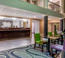 La Quinta Inn & Stes Raleigh Durham Arpt Lobby